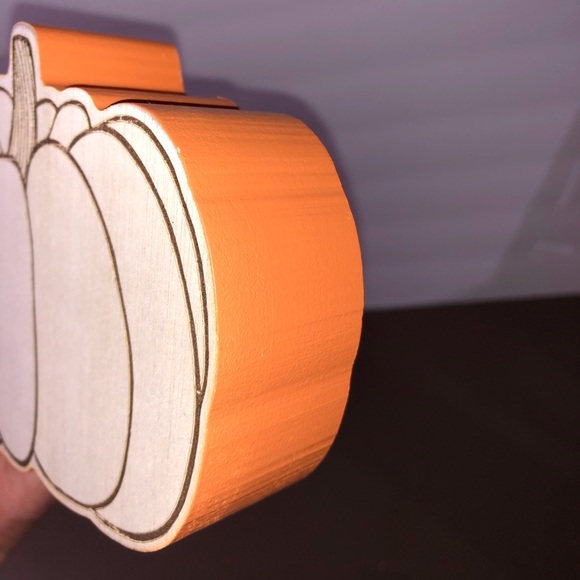 Pumpkin Decor Bundle - Picture 4 of 5